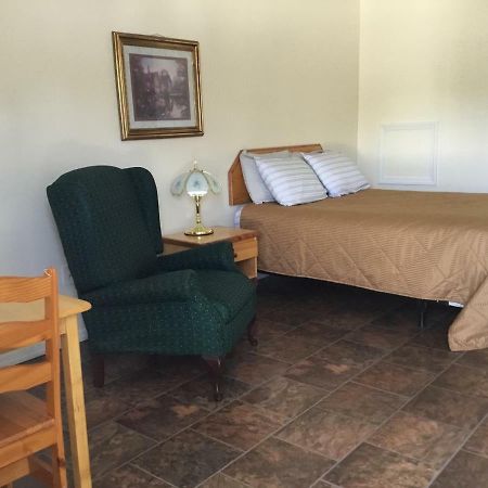 Fort Road Motel Perth-Andover Екстер'єр фото